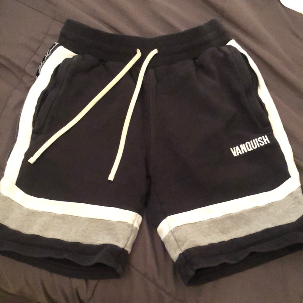 Men’s vanquish hoodie and sweatshort set